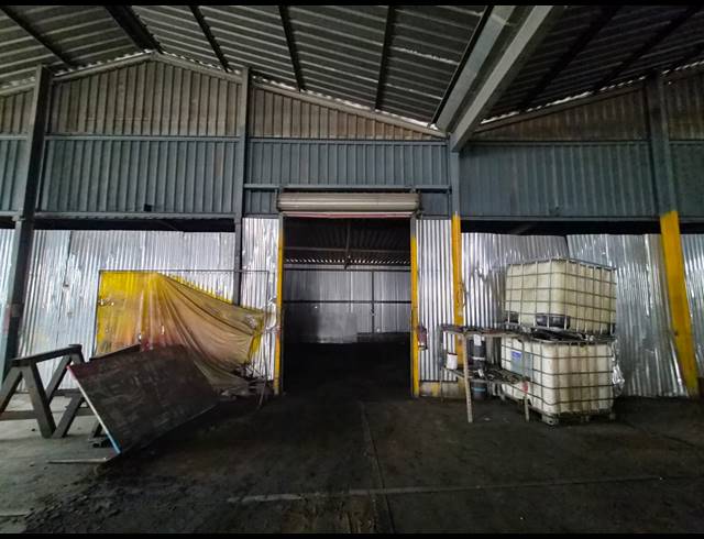 1,108M² WAREHOUSE TO LET IN WADEVILLE
